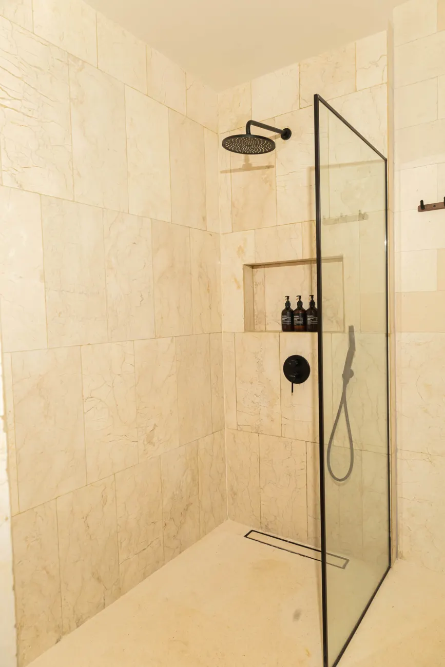 White Residence, villa 231 — photo 16